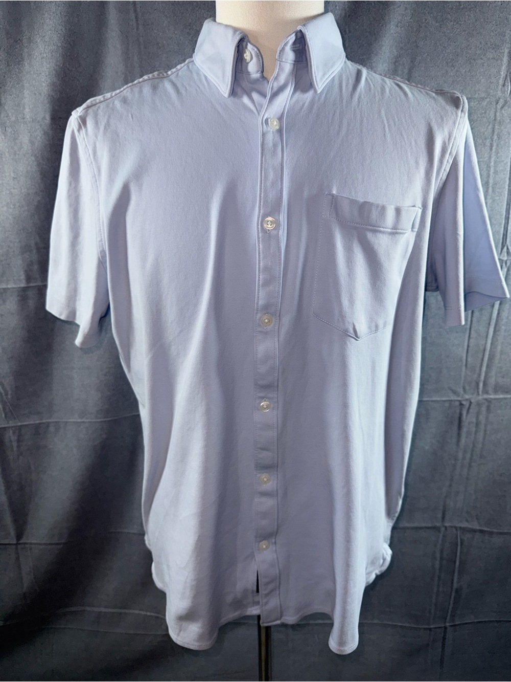 2856-Perry Ellis Men’s Short-Sleeve Button-Down Shirt in Light Blue